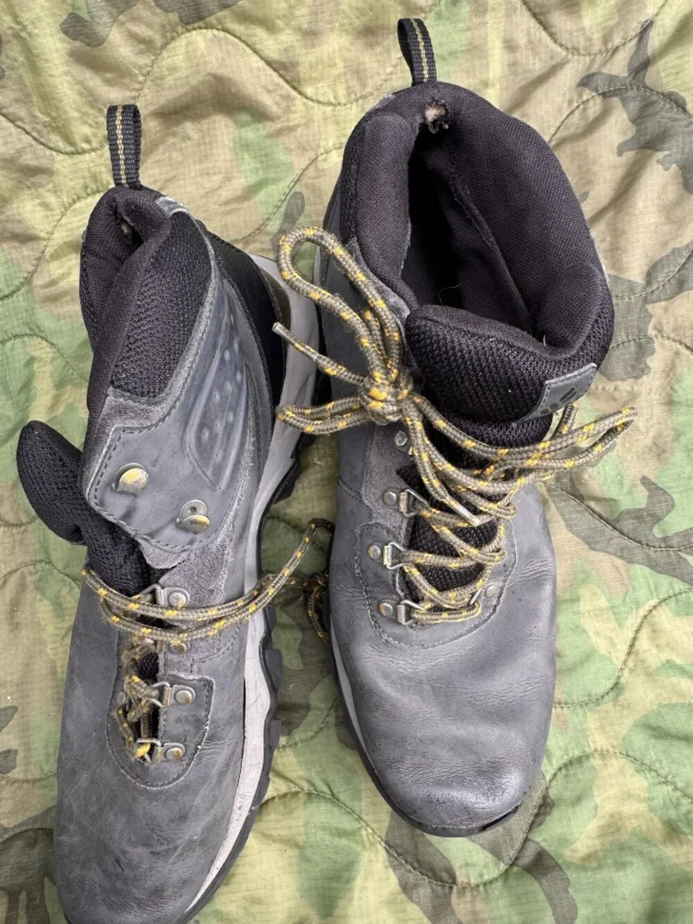 Columbia Newton Ridge Plus II Waterproof Boots Gray - Mens 14